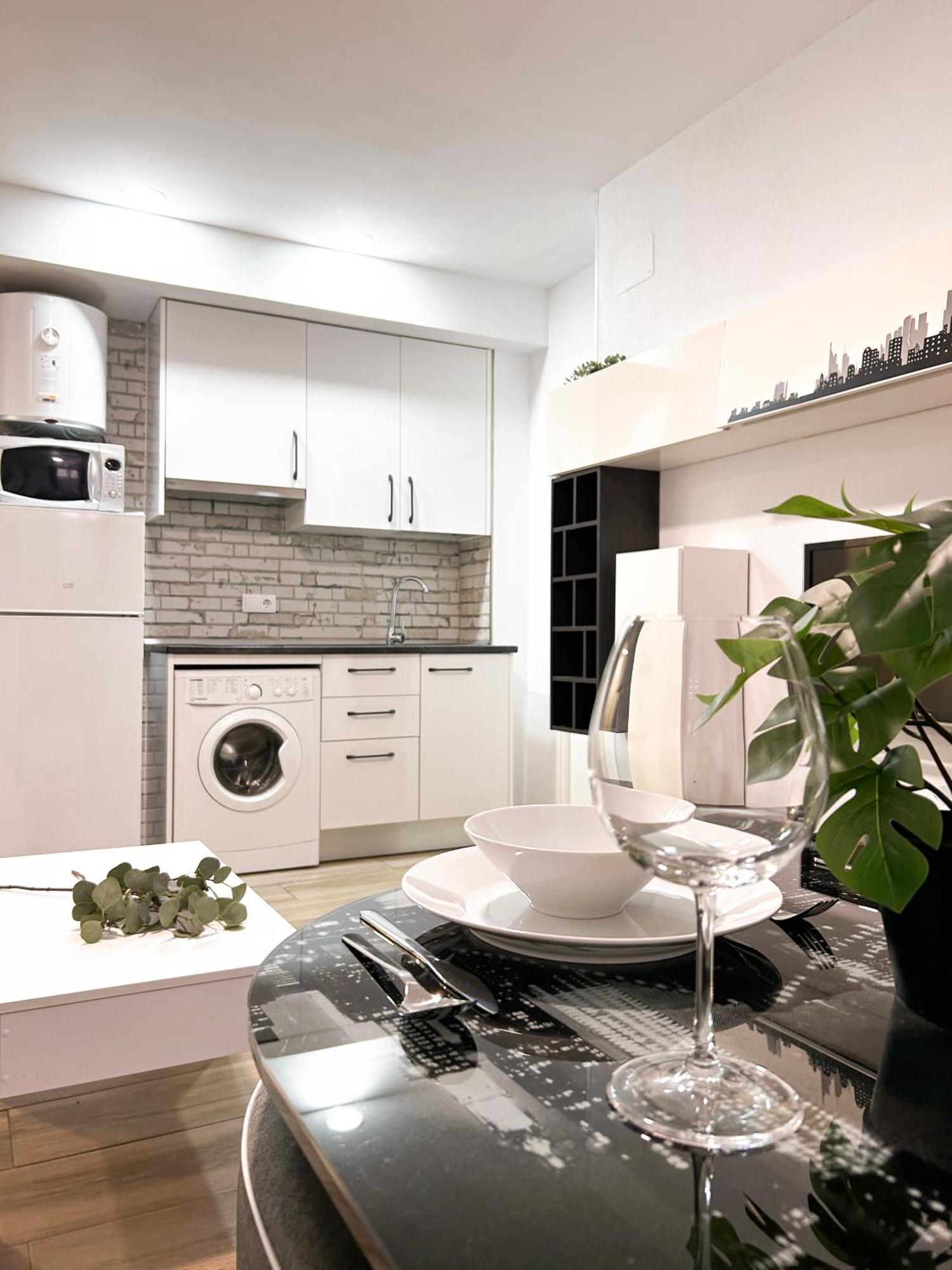 Charming Rio Manzanares Apartment มาดริด ภายนอก รูปภาพ